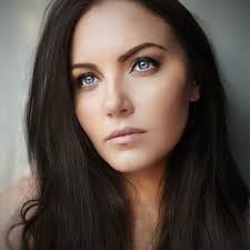 Glow-in-the-Dark Moonlit Cupcakes Ingredients: 1 1/2 cups all-purpose flour  1 teaspoon baking powder 1/2 teaspoon baking soda Recipe in First  (Ꮯ.Ꮎ.Ꮇ.Ꮇ.Ꭼ.Ꮑ.Ꭲ ) 👇 Enjoy ❤️ 👇👇