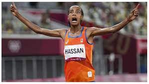 Sifan hassan fell in one race, won gold in another, and kept her daring dream alive. Athletics Olympics 2021 Sifan Hassan Wins Gold And Takes The First Step Towards Olympic Treble Marca