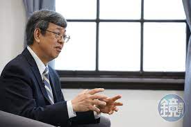 Jun 10, 2021 · 高端宣布今（10）日新冠疫苗二期解盲成功，前副總統陳建仁也隨即在臉書貼出影片說明who最近主張，用免疫橋接方式來替代第三期。看疫苗的中和. Afjgibhszgi Fm