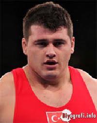 World champion wrestler riza kayaalp named turkey's flag bearer Riza Kayaalp Beyoglu Net Bilgi Haber Portali