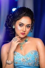 20 Best Bridal Makeup Artists in Nadia