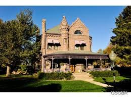 An Absolutely Amazing Mansion In Sioux City Ia For Sale If Only I Had Won The Lottery Already Sioux City Victorian Homes Pretty House