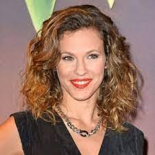 Lorie Noel's Instagram, Twitter & Facebook