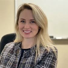 Leanne Schroeder's Instagram, Twitter & Facebook