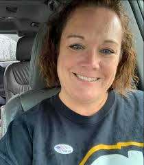 Amber Kirkman's Instagram, Twitter & Facebook