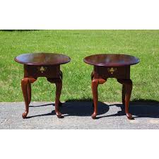 End tables are one of our most versatile furniture styles. Pair Broyhill Queen Anne Style Solid Cherry Oval End Tables Nightstands Chairish