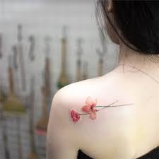 Vai là một vị trí tuyệt vời cho việc xăm hình của các cô gái. Hinh XÄƒm Báº£ Vai Ä'áº¹p Cho Ná»¯