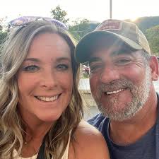 Windmills in the snow and ice this morning. ❄️❄️ It's the coldest day we've  had this fall. #wowemwednesday #windrockpark #windrock  #windrockparkcampground #oliverspringstn #ice #snow @ Windrock Park