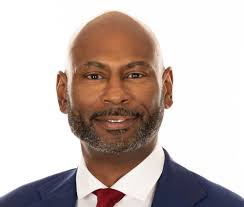 Meet the experienced and focused team behind the Company