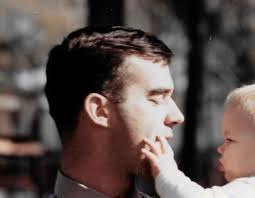 About — Mon Cochran ✩ author