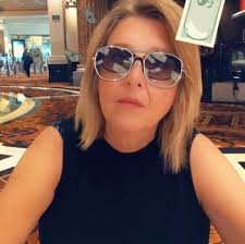 Valmont would like to congratulate Kari O'Neill Potts for being named to  Midlands Business Journal's 40 under 40. Kari joined Valmont in 2011 and is  Vice President & General Counsel for Valmont's