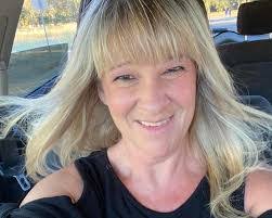 Katrina Etheridge's Instagram, Twitter & Facebook