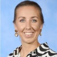 Laura Crothers's Instagram, Twitter & Facebook