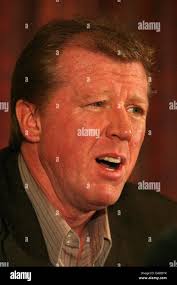 Former England football manager Steve McClaren answers questions from the  media during a press conference at the Sopwell House Hotel, St Albans Stock  Photo