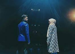 #repost @sitinordiana hai @therealatikahsuhaime.tq sudi lakonkan watak i dalam citer @akuseorangperempuan. Dia Semanis Honey Muzikal Concert