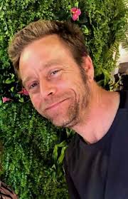 Steven Knight Obituary