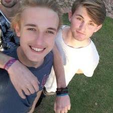 Matthew Chapman (@Chazzle_Wazzle)