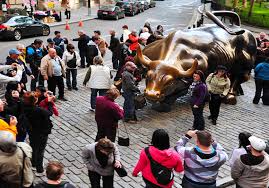 This choice of this wall street bull measures 6 inch in height. Wall Street S Famed Bronze Bull Arrived 25 Years Ago Without Permission Marketwatch