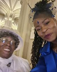 Janet Hills's Instagram, Twitter & Facebook