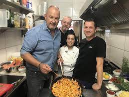 Aktuelle öffnungszeiten von rossini sowie telefonnummer und adresse. Frank Rosin Eklat Bei Rosins Restaurants Rossini In Dortmund Schliesst Express De
