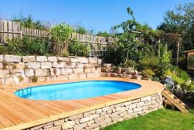 So Sorgen Sie Fur Ein Asthetisches Erscheinungsbild Und Besten Komfort Im Schwimmbad Die Ho Gartenpool Gartenpools Diy Schwimmbad Schwimmbader Hinterhof