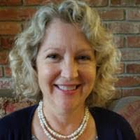 Carolyn Hamel's Instagram, Twitter & Facebook