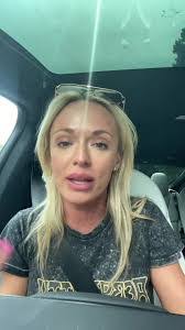 Amanda Baskin's Instagram, Twitter & Facebook