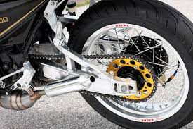 ホット クール rz250 ヤマハ rz250 プロが造るカスタム バイクブロス マガジンズ カスタムバイク カフェレーサー ヤマハ