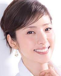 今回は 女優として これまでに数え切れないくらいのドラマで活躍してきている天海 祐希さんについて調べてみました 女優といってもいろんな個性の人がいるなか とにかく美しすぎるという表現しか思い浮かばない 天海祐希さん そんな天海祐希さんにスポッ 天海祐希