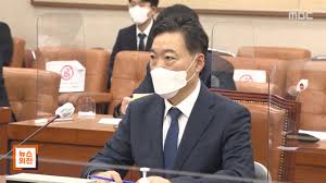 그녀의 증조부를 은인으로 삼은 차덕만 회장 덕분에 대재벌 금환그룹에 거둬지다. Qx26zxyrke Gm