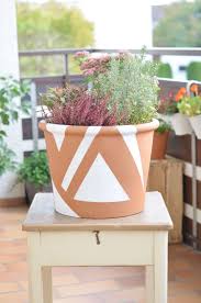 Balkon Herbstfit Machen Mit Herbsttopf Winter Blumen Balkon Blumen Und Balkon