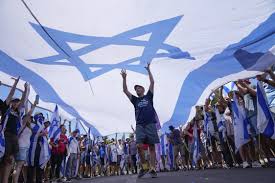 Io sto con Israele, baluardo di democrazia e di libert, ci dice Valditara  | Il Foglio