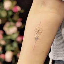 Pin By Montse On Tatuajes Naturaleza Unalome Tattoo Tattoos Small Tattoos