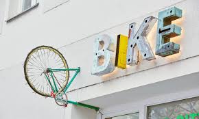 Schrauben Lernen Vom Profi Einfach Zum Reparaturkurs Anmelden Oder Bambus Bike Reparatur Lernen Workshop