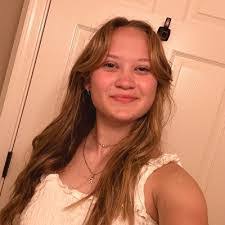 Madelyn Guzman's Instagram, Twitter & Facebook