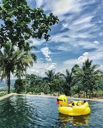 Wisata Indonesia Bagus Berenang Di Kolam Renang Sekitar Gunung Lembu Purwakarta