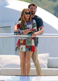 Jennifer lopez and ben affleck were spotted celebrating the singer's 52nd birthday on a yacht in st. Utd5ivy4d6daim