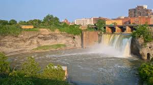 In summer the great outdoor lifestyle takes over as the lakes become playgrounds and days are pleasant, though mornings and evenings may be chilly. Finger Lakes Region Us Vacation Rentals Cabin Rentals More Vrbo