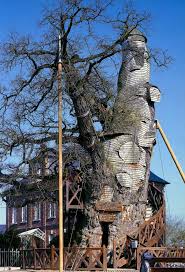 This Is The Chene Chapelle Chapel Oak Of Allouville Bellefosse In Northern France It Is Between 800 And 1 200 Years Old A Chapel Tree House Building Design