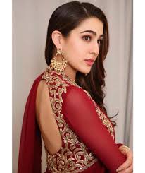 Sara Ali Khan Wallpapers Hd For Android Apk Download Obaja herci hindského filmového priemyslu.
