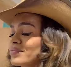 Unbelievable!! Country tsk tsk 😒😒