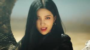 It's a mysterious song with a dark melody composed by soyeon. G I Dle Hann Alone Who S Who K Pop Database Dbkpop Com