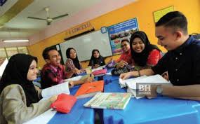 Untuk makluman, pelajar tidak perlu membuat application ke tingkatan 6 di sekolah menengah bantuan penuh kerajaan. Keputusan Tawaran Ke Tingkatan Enam Diumum Isnin Nasional Berita Harian