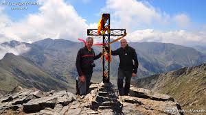 Randonnee Pic Du Canigou 2784m Les Topos Pyrenees Par Mariano Pic Du Canigou Canigou Randonnee