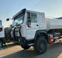 Sino HOWO 4*4 Water Bowser Tanker Truck Price Water ...
