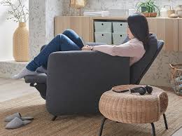 Ikea catalogo arredamento vintage con la serie stockholm. Catalogo Ikea Poltrone Dal Design Intramontabile Casamagazine