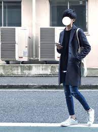 超基本 メンズのチェスターコートに合うおすすめインナー５選 メンズファッションの掟 メンズ コーデ 30代 ファッション メンズ メンズ ファッション