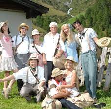 Wir stellen euch die kandidaten vor. Prosieben Die Alm Gina Lisa Und Viel Aufgewarmte Gulle Welt