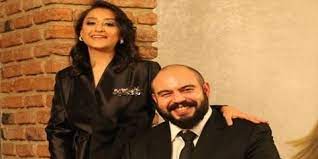 Aile mahkemesi'ne başvuran çift anlaşmalı olarak boşandı. Guldur Guldur Un Yildizi Ecem Erkek Ten Agza Alinmayacak Sozler Bosanma Sonrasi Ilk Kez Aciklama