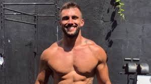 Arthur picoli, do bbb 21, é um instrutor crossfit que tem muito a dizer neste big brother brasil. Antes Do Confinamento Arthur Do Bbb 21 Falou Sobre Frustracoes Na Carreira De Jogador De Futebol Estava Problematico Famosos Extra Online